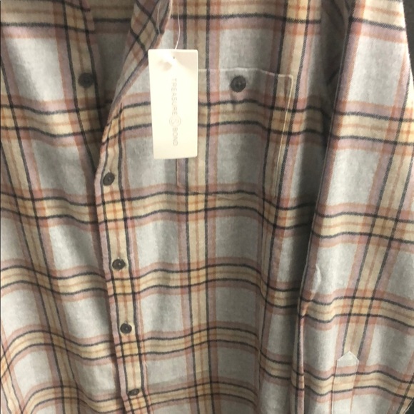 Treasure & Bond Gray and Yellow Casual Button Down Shirt - Picture 4 of 6